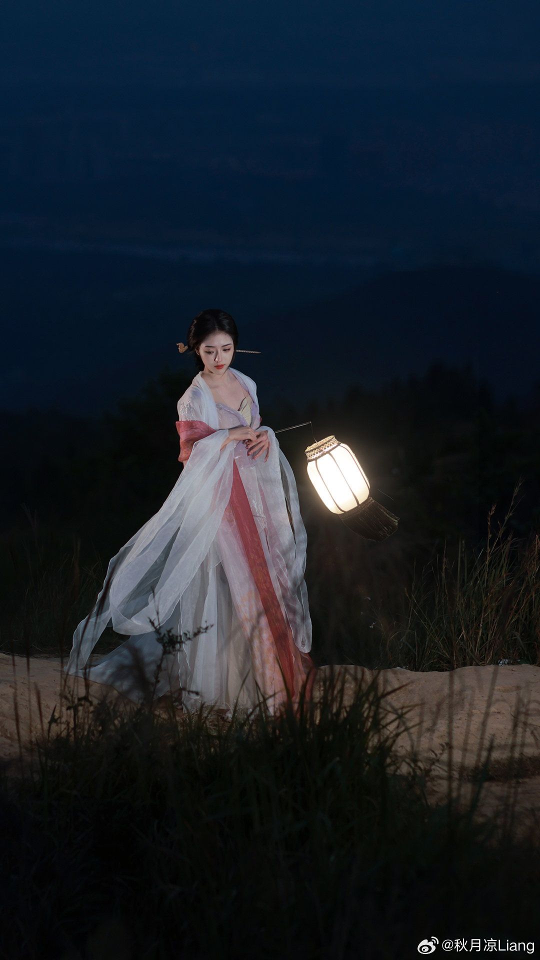 The Radiance of Yellow Hanfu Skirt:Unveiling the Splendor of Traditional Chinese Clothing The Radiance of Yellow Hanfu Skirt:Unveiling the Splendor of Traditional Chinese Clothing