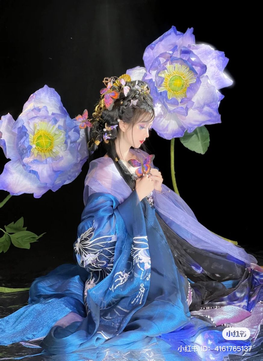 Elegant Hanfu Womens Qiyao Skirt Ensemble:A Journey into Traditional Chinese Beauty Elegant Hanfu Womens Qiyao Skirt Ensemble:A Journey into Traditional Chinese Beauty