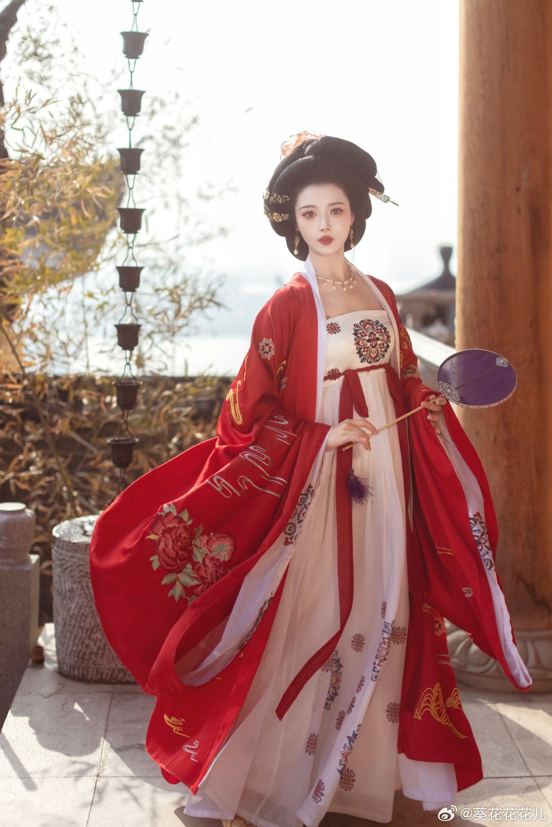 The Elegance of Green Cheongsam:A Closer Look at Grass Green Beauty The Elegance of Green Cheongsam:A Closer Look at Grass Green Beauty