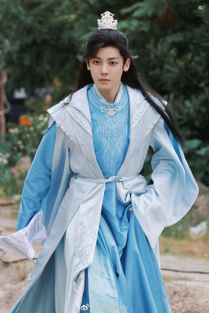 The Charm of Mini-Sized Fish-Tail Cheongsam:A Closer Look at Its Elegance The Charm of Mini-Sized Fish-Tail Cheongsam:A Closer Look at Its Elegance