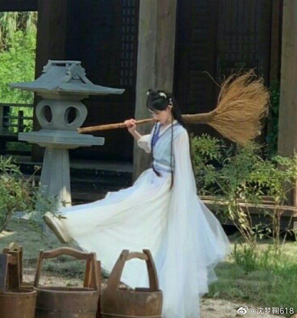 The Enchantment of Cherry Blossom Tea and Hanfu Fashion:A Journey into Traditional Chinese Culture The Enchantment of Cherry Blossom Tea and Hanfu Fashion:A Journey into Traditional Chinese Culture