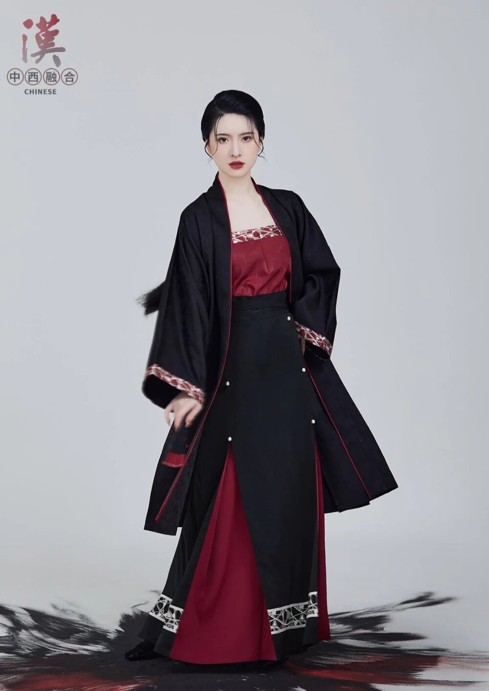 The Charm of Mini-Sized,Slit-Fork Cheongsam:A Cultural Icon Reimagined The Charm of Mini-Sized,Slit-Fork Cheongsam:A Cultural Icon Reimagined