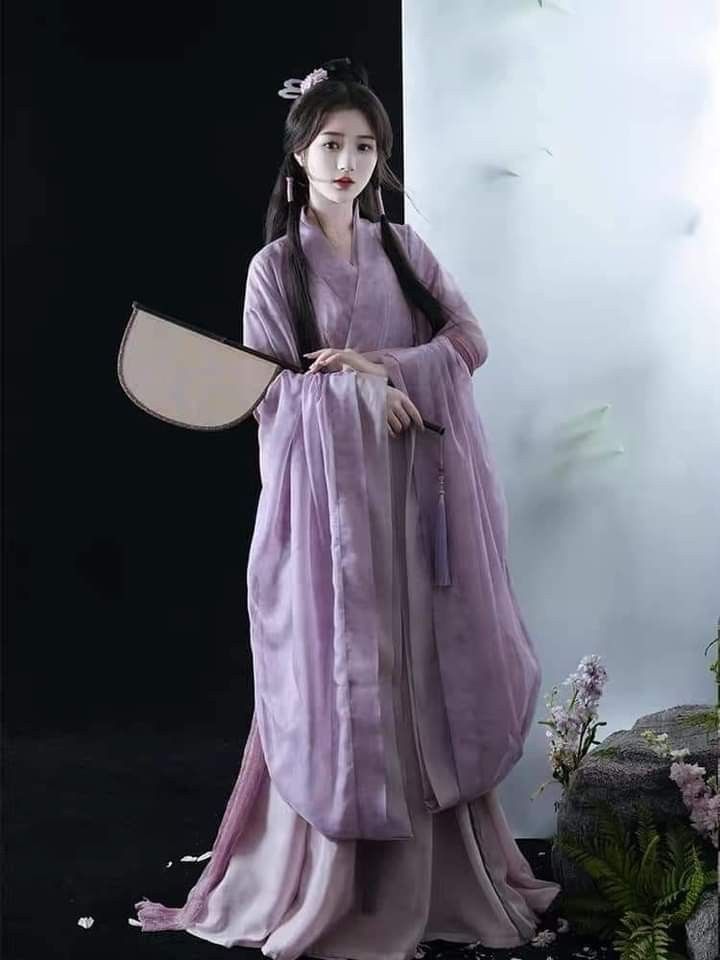 The Splendor of Hanfu Headdresses:A Journey into Traditional Chinese Headwear The Splendor of Hanfu Headdresses:A Journey into Traditional Chinese Headwear