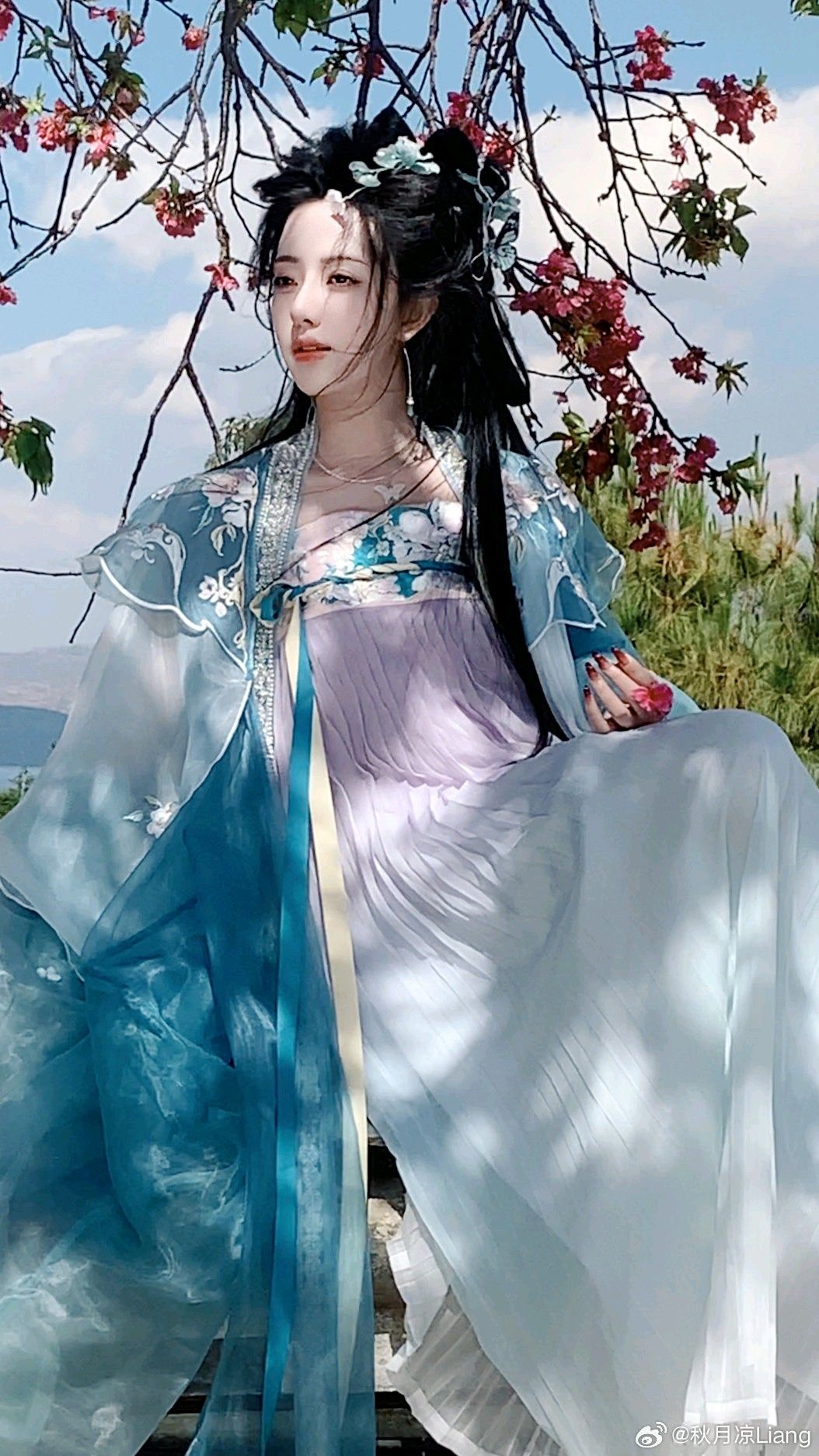 Elegant Cheongsam Gowns for the Annual Events Protocol Girls Elegant Cheongsam Gowns for the Annual Events Protocol Girls