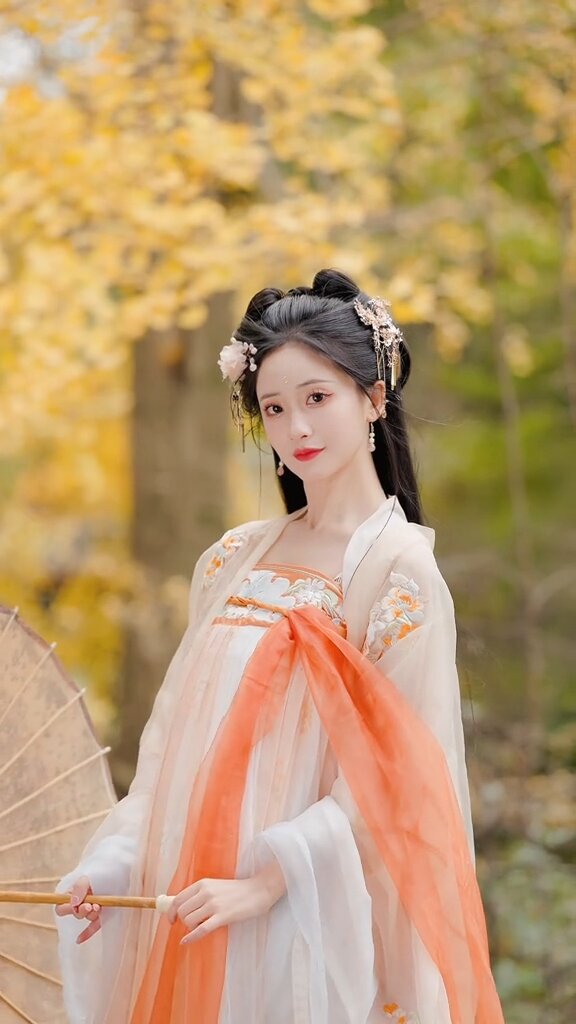 小个子与矮个子,探索汉服在矮个子人群中的独特魅力 小个子与矮个子,探索汉服在矮个子人群中的独特魅力