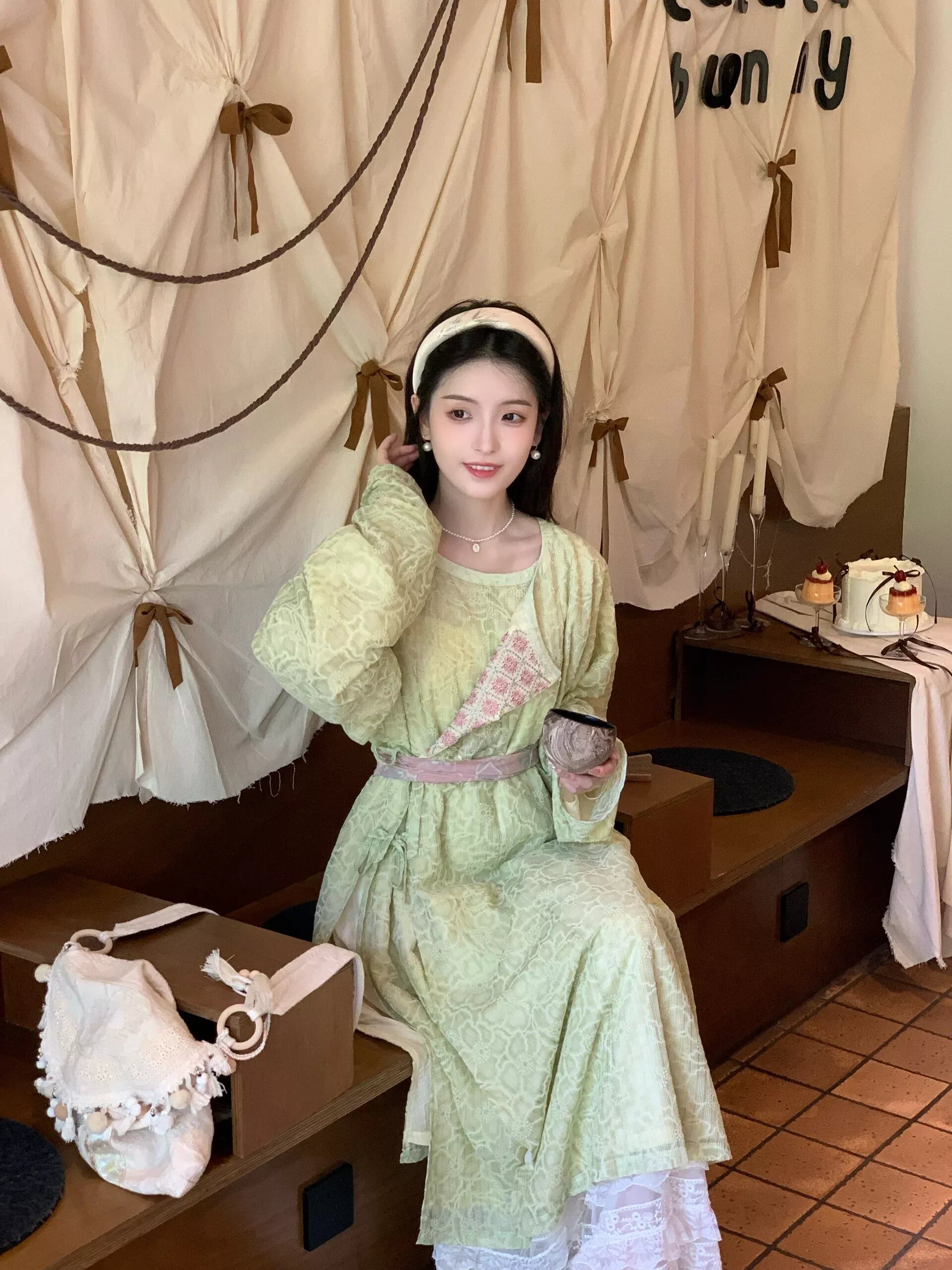 The Rising Popularity of Hanfu as a Fashionable Summer Trend The Rising Popularity of Hanfu as a Fashionable Summer Trend