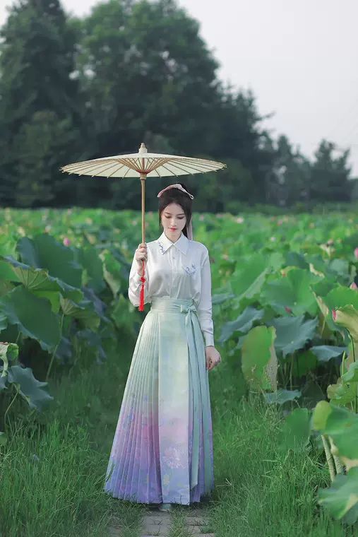 Junior Childrens Day in Traditional Hanfu:A Cultural Celebration Junior Childrens Day in Traditional Hanfu:A Cultural Celebration