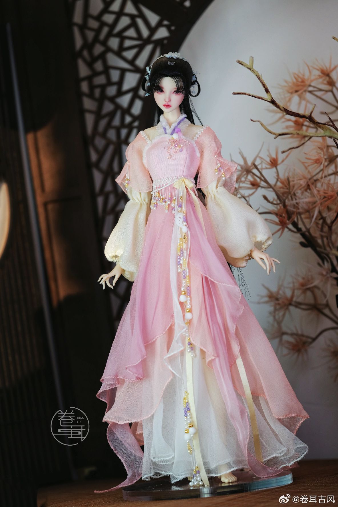 Exploring the Elegance of Green Hanfu:The Traditional Chinese Clothing Exploring the Elegance of Green Hanfu:The Traditional Chinese Clothing