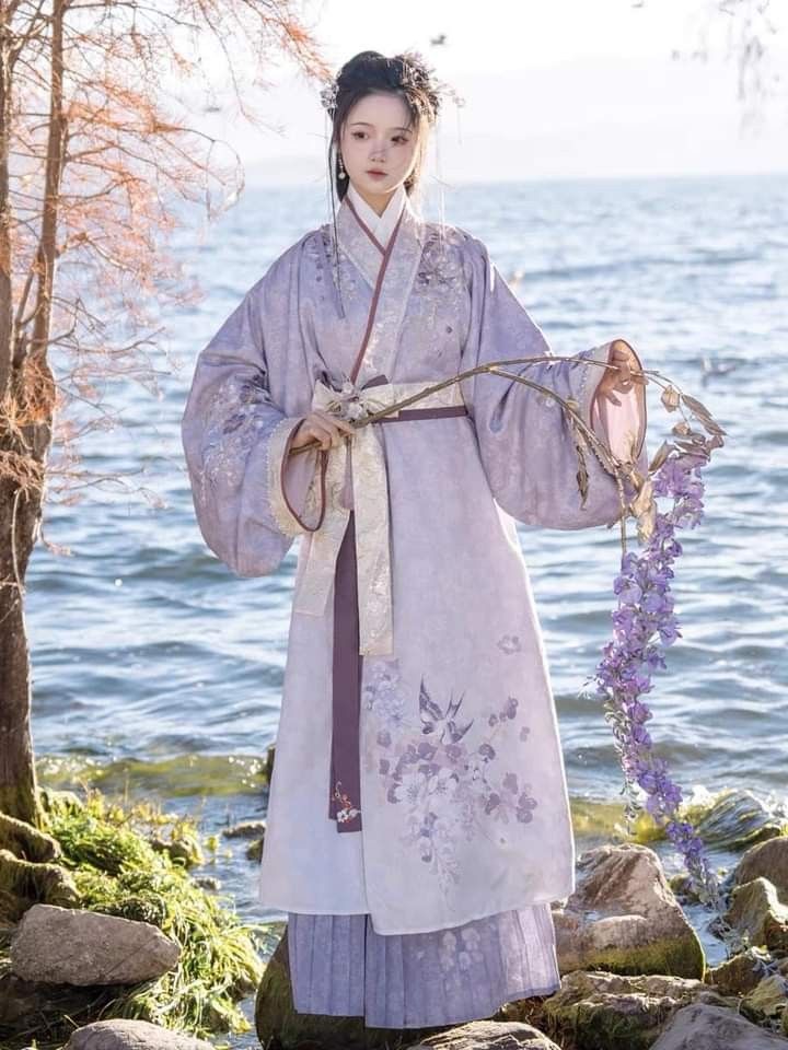 Chinese-Style Headdresses for Qipao:A Blend of Traditional Elegance Chinese-Style Headdresses for Qipao:A Blend of Traditional Elegance