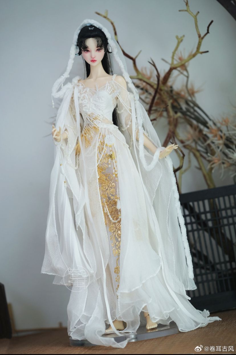 Winter Childrens Hanfu Fashion:A仙风道骨的Journey into the World of Childrens Traditional Chinese Attire Winter Childrens Hanfu Fashion:A仙风道骨的Journey into the World of Childrens Traditional Chinese Attire
