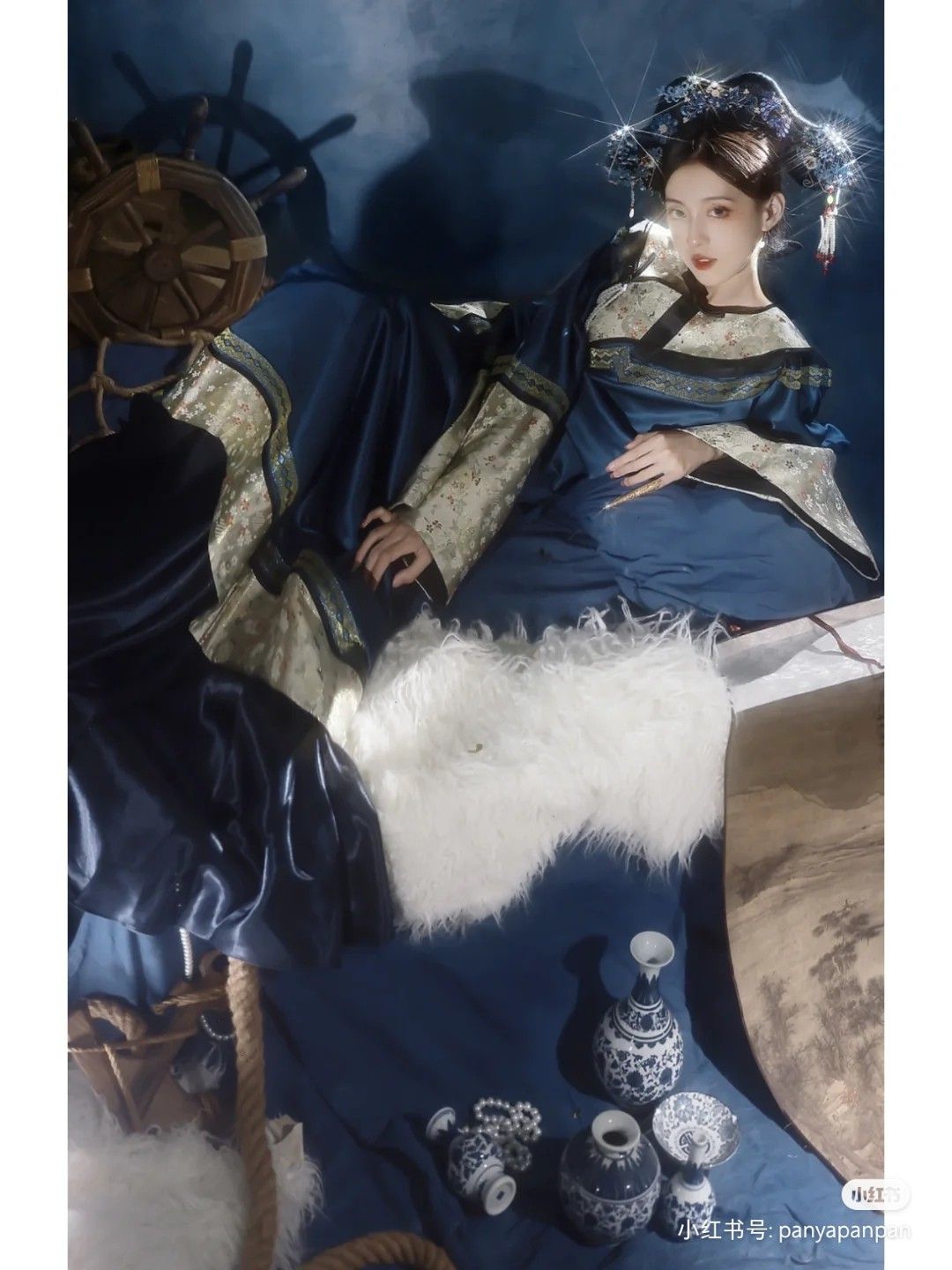 Winter Skirt with Horseface Pattern:A Traditional Beauty in Cold Weather Winter Skirt with Horseface Pattern:A Traditional Beauty in Cold Weather