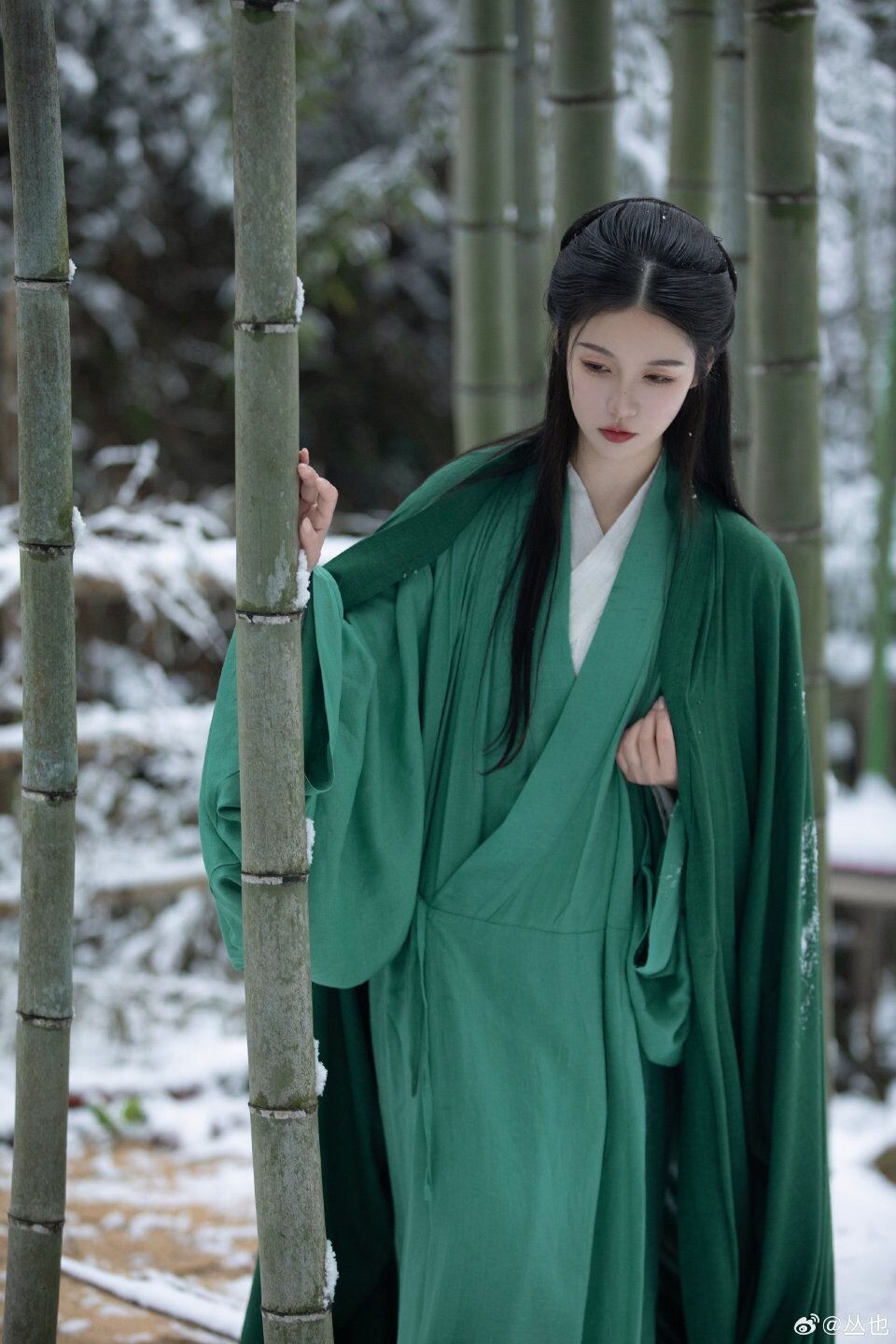 Baby-Size Hanfu Winter and Autumn Hooded Robes:A Fashionable and Warm Choice for Your Little One Baby-Size Hanfu Winter and Autumn Hooded Robes:A Fashionable and Warm Choice for Your Little One