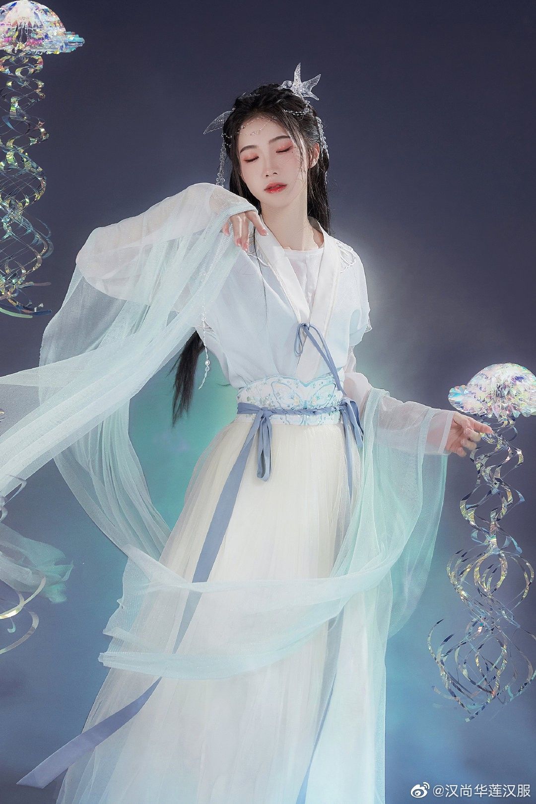 The Legend of the Mermaid Tears and the Dragon Mothers Tassel in Hanfu Fashion The Legend of the Mermaid Tears and the Dragon Mothers Tassel in Hanfu Fashion