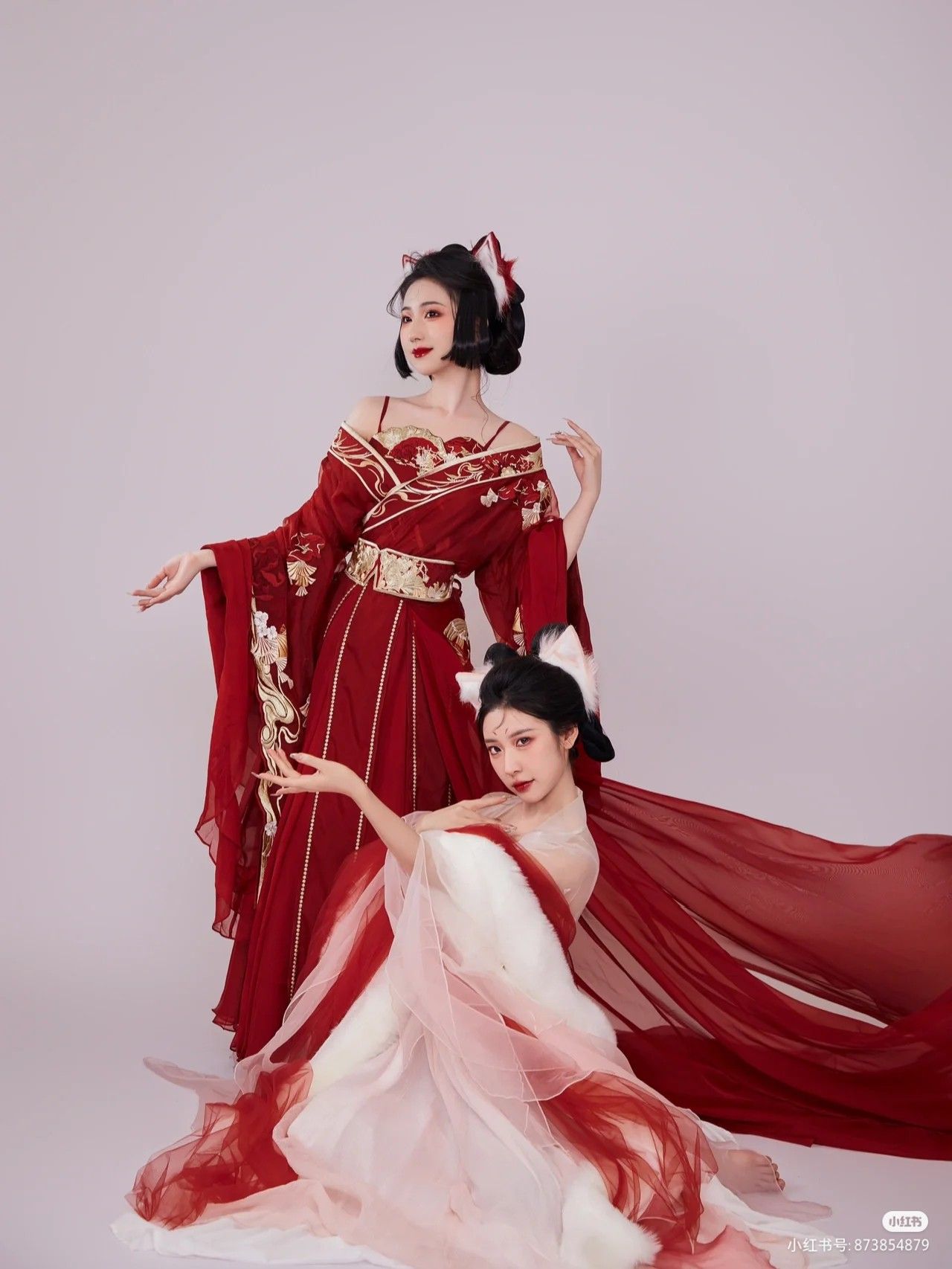 The Ancient Hairpiece:A Womans Glory in Traditional Costumes The Ancient Hairpiece:A Womans Glory in Traditional Costumes