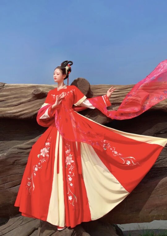 Elegant Combinations of Cheongsam and Single Shoes:A Guide to Perfect Pairing Elegant Combinations of Cheongsam and Single Shoes:A Guide to Perfect Pairing