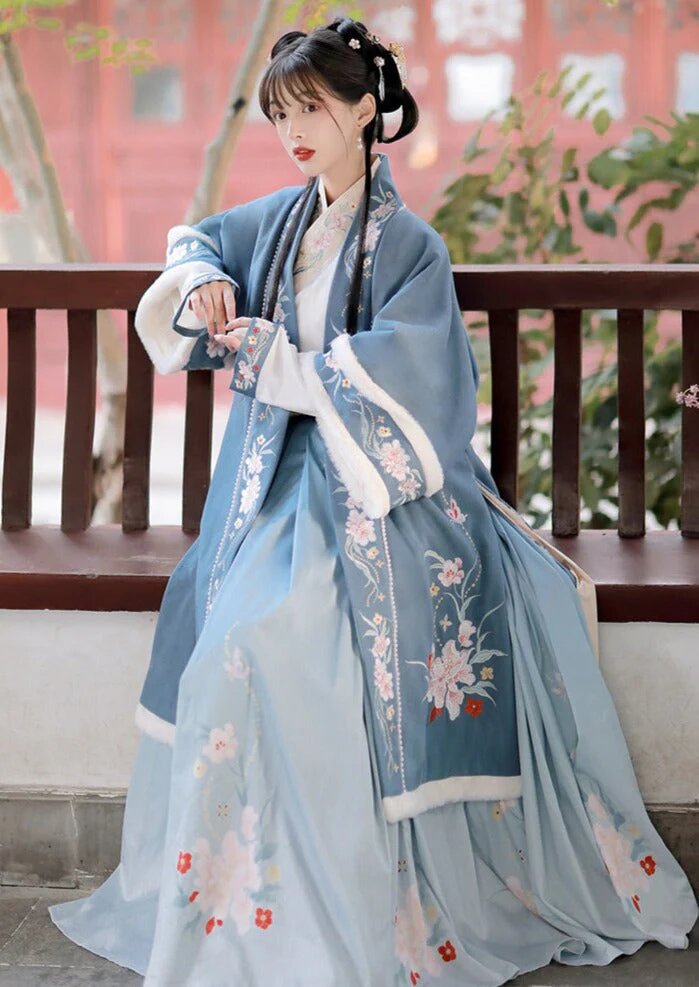 The Evolution of Hanfu Horsehair Headwear:A Cultural Journey Through Traditional Chinese Fashion The Evolution of Hanfu Horsehair Headwear:A Cultural Journey Through Traditional Chinese Fashion