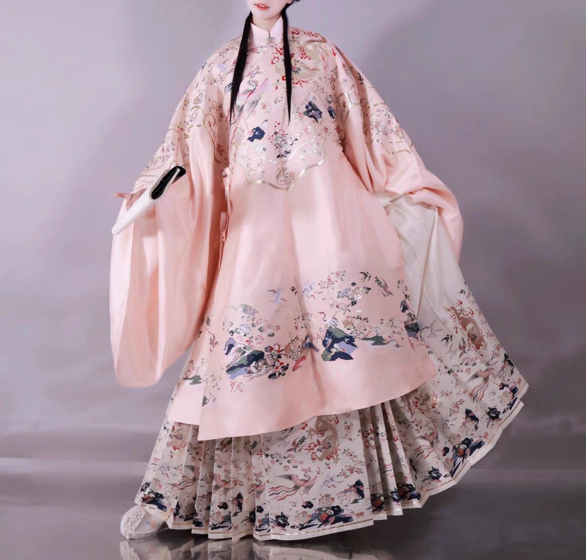 Only Qipao:The Traditional Charm of Chinese Cheongsam Dress Only Qipao:The Traditional Charm of Chinese Cheongsam Dress