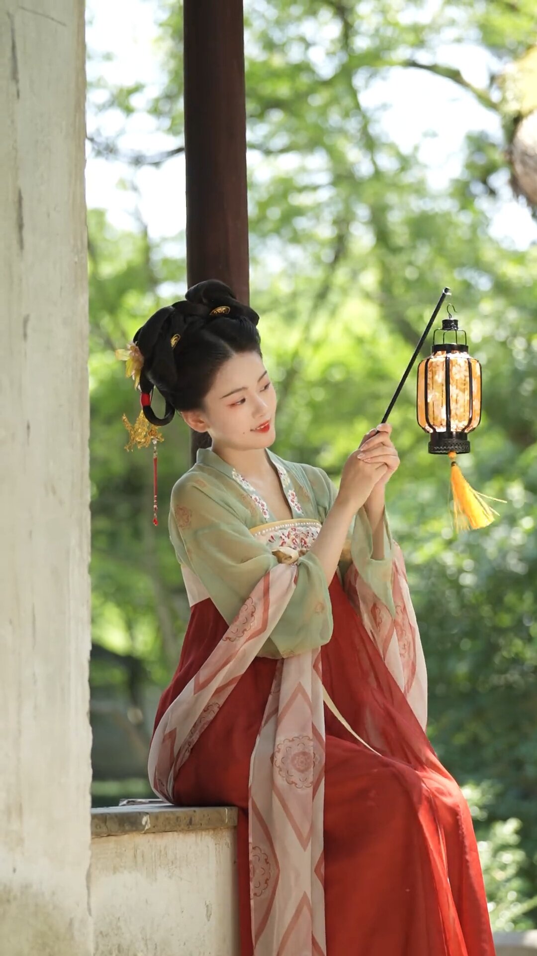 Summer in Harmony:The Rise of Hanfu情侣装 Summer in Harmony:The Rise of Hanfu情侣装