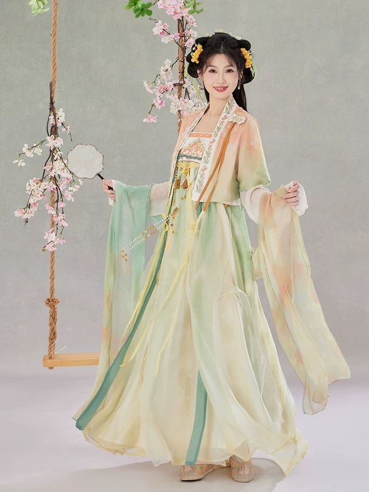 Summer Short-Length Cheongsam:Embracing the Beauty of Traditional Chinese Dress Summer Short-Length Cheongsam:Embracing the Beauty of Traditional Chinese Dress