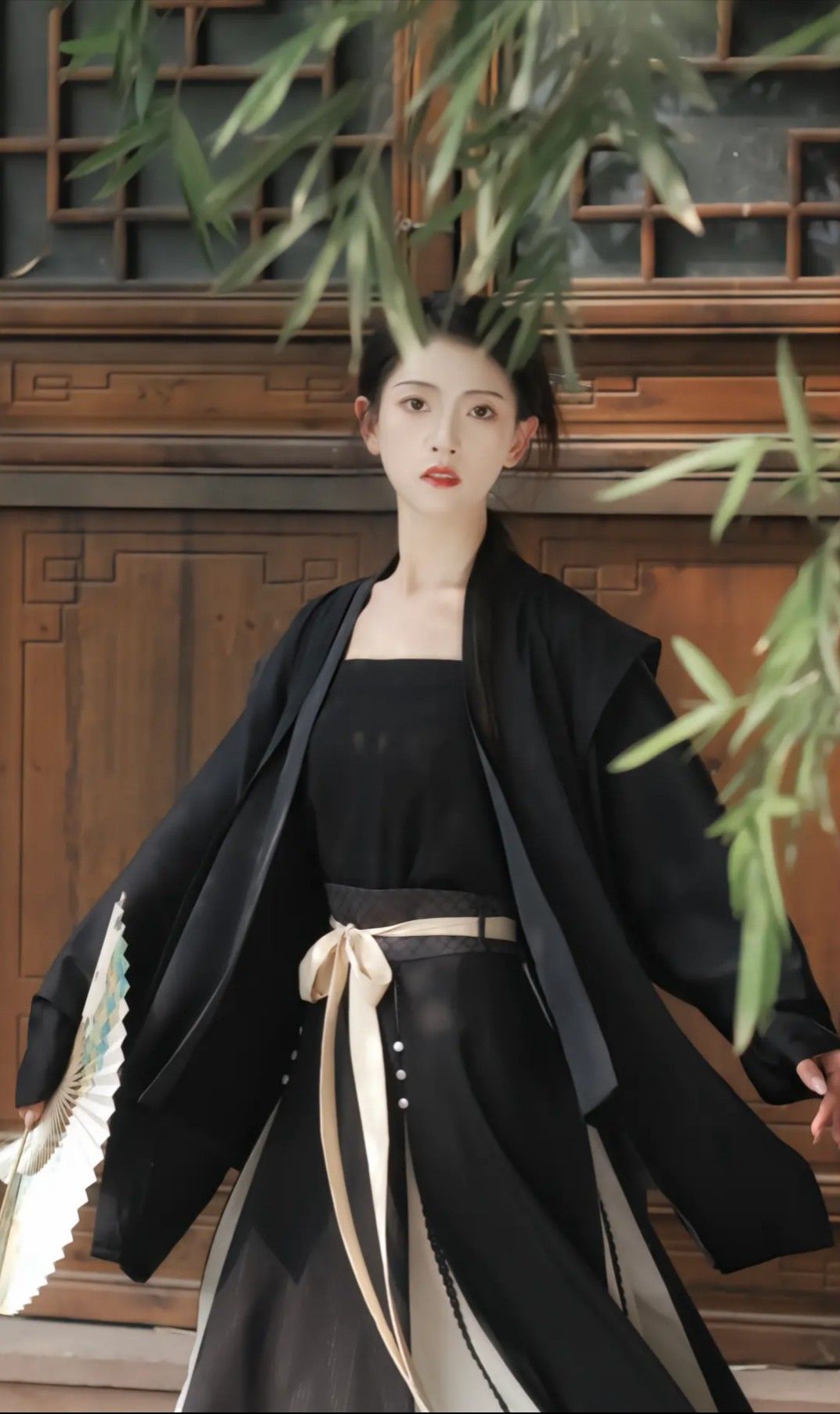 The Splendor of Hanfu:A Set of Four Song Dynasty Costumes The Splendor of Hanfu:A Set of Four Song Dynasty Costumes