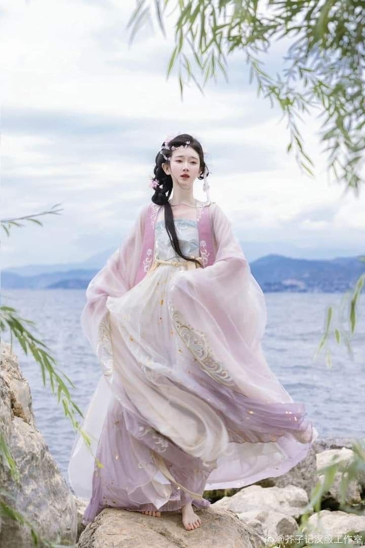 The Elastic Cheongsam:Embracing Comfort and Style The Elastic Cheongsam:Embracing Comfort and Style
