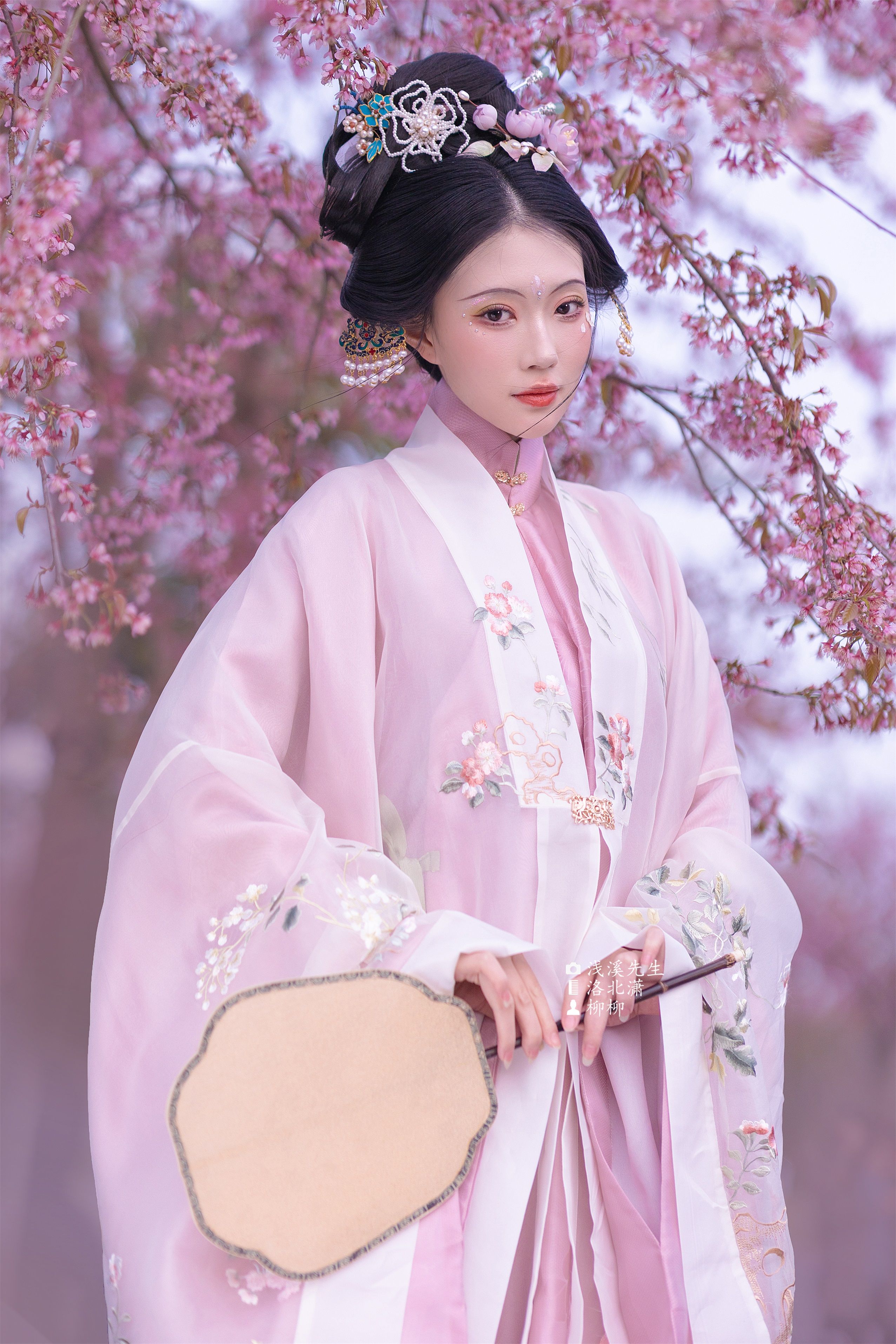 Latest Trends in Cheongsam Shorts:A Glimpse into Modern Fashion Latest Trends in Cheongsam Shorts:A Glimpse into Modern Fashion
