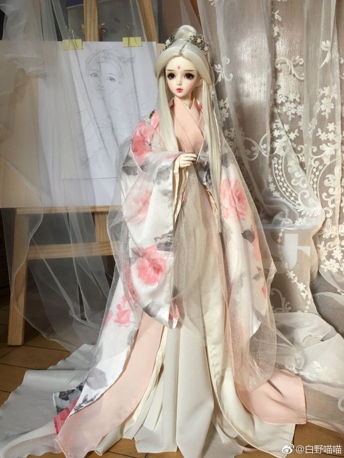 The Jade Rabbit Maiden:A Journey into the World of Cheaper Traditional Chinese Hanfu Fashion The Jade Rabbit Maiden:A Journey into the World of Cheaper Traditional Chinese Hanfu Fashion