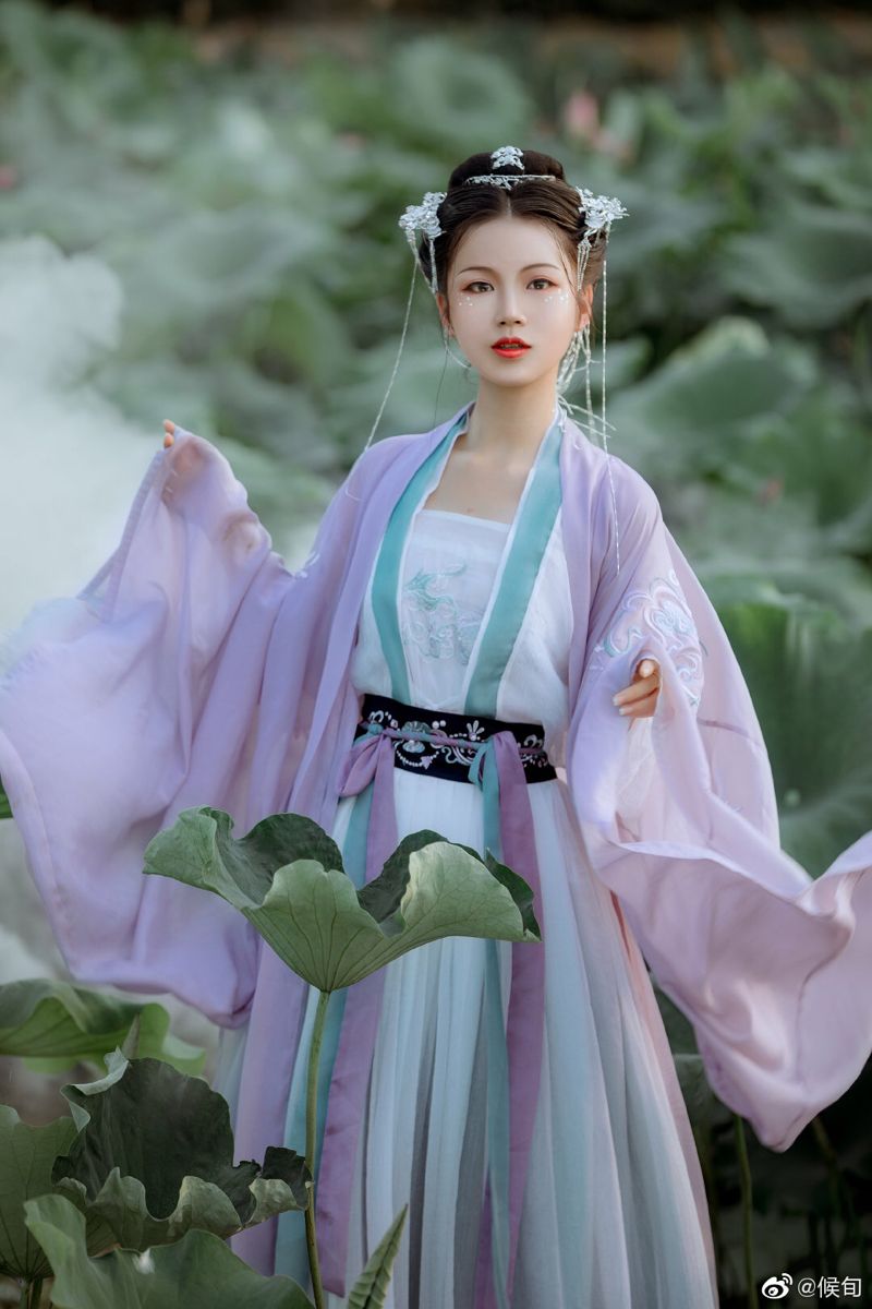 Vintage Button-Up Cheongsam Dress:A Blend of Traditional Elegance and Modern Charm Vintage Button-Up Cheongsam Dress:A Blend of Traditional Elegance and Modern Charm