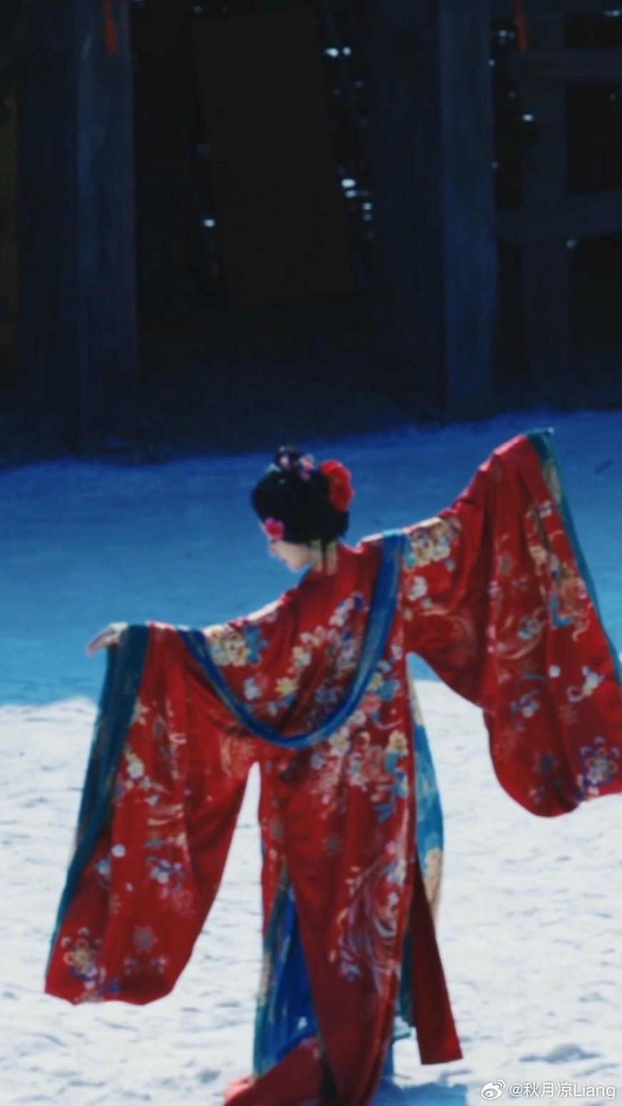 The Charm of Youthful Cheongsam:The Evolution of Traditional Chinese Clothing The Charm of Youthful Cheongsam:The Evolution of Traditional Chinese Clothing