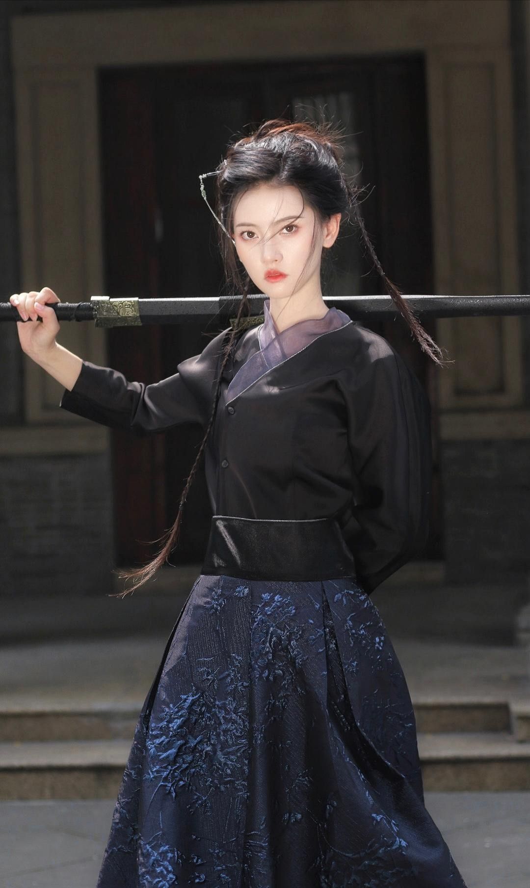 A Summer Princess in a Splendid Hanfu Gown:The Enchanting Journey of a Young Girl A Summer Princess in a Splendid Hanfu Gown:The Enchanting Journey of a Young Girl