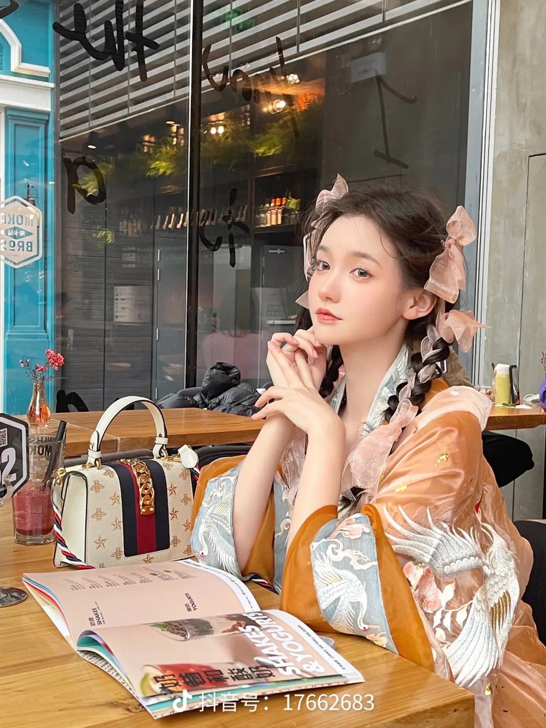Ancient Headdresses:The Elaborate Beauty of Traditional Chinese Womens Hair Accessories Ancient Headdresses:The Elaborate Beauty of Traditional Chinese Womens Hair Accessories