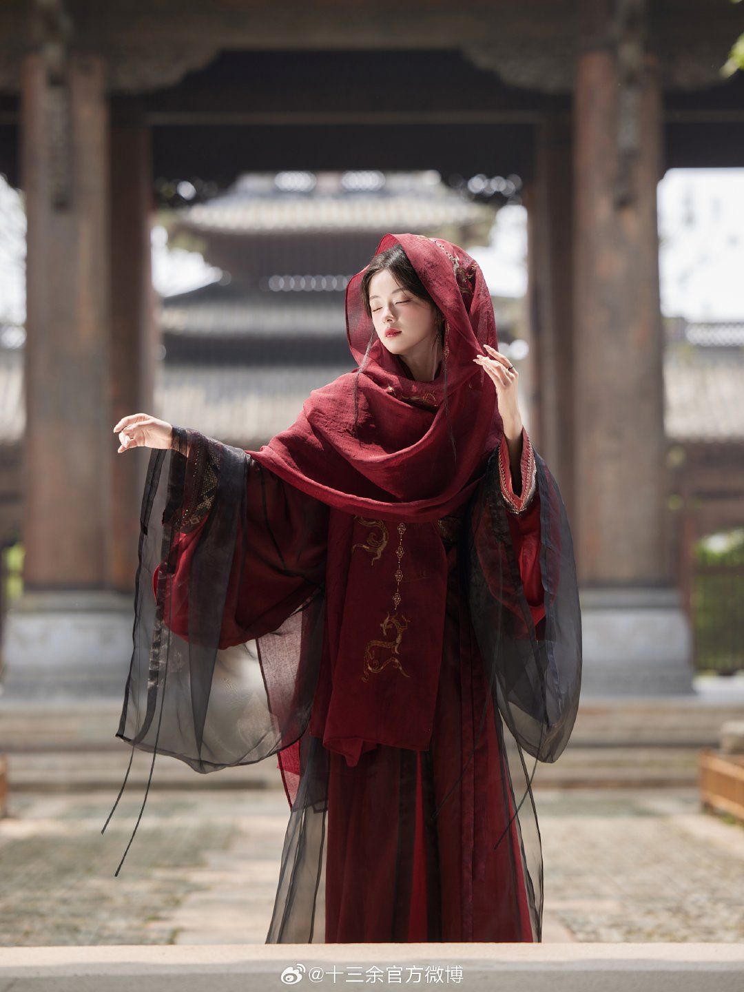 Childrens Autumn-Winter Performance Hanfu Costumes:A Guide to Traditional Elegance Childrens Autumn-Winter Performance Hanfu Costumes:A Guide to Traditional Elegance