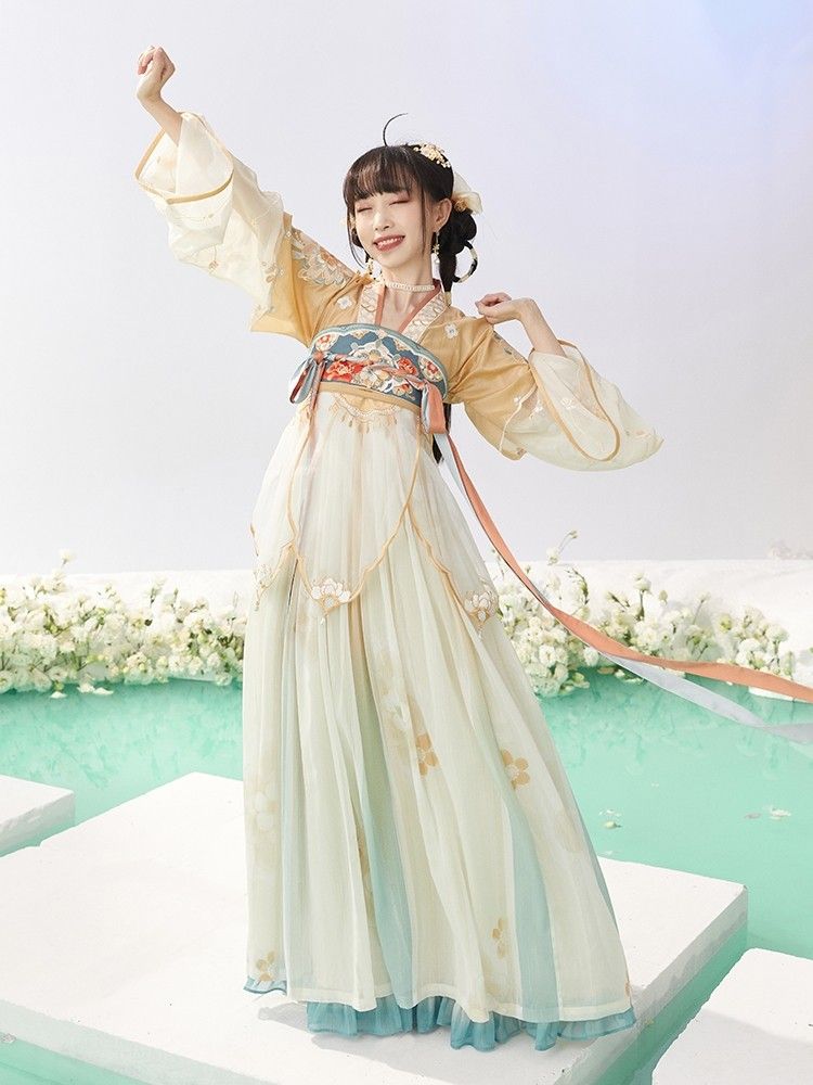 Starry Hanfu:The Ancient Style of Aquarius in Chinese Tradition Starry Hanfu:The Ancient Style of Aquarius in Chinese Tradition