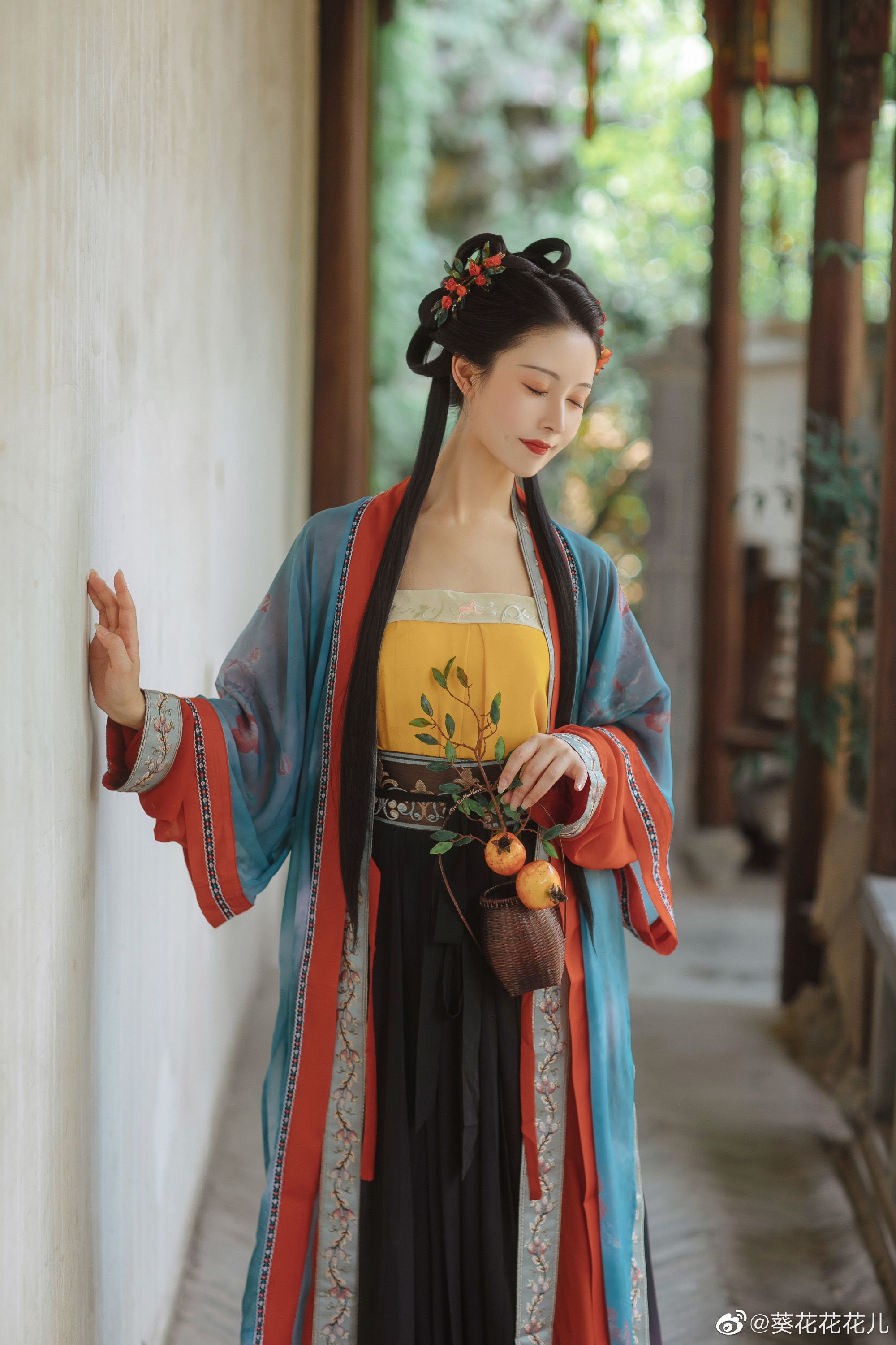 Summer in a Black Cheongsam:Elegance and Comfort in Harmony Summer in a Black Cheongsam:Elegance and Comfort in Harmony