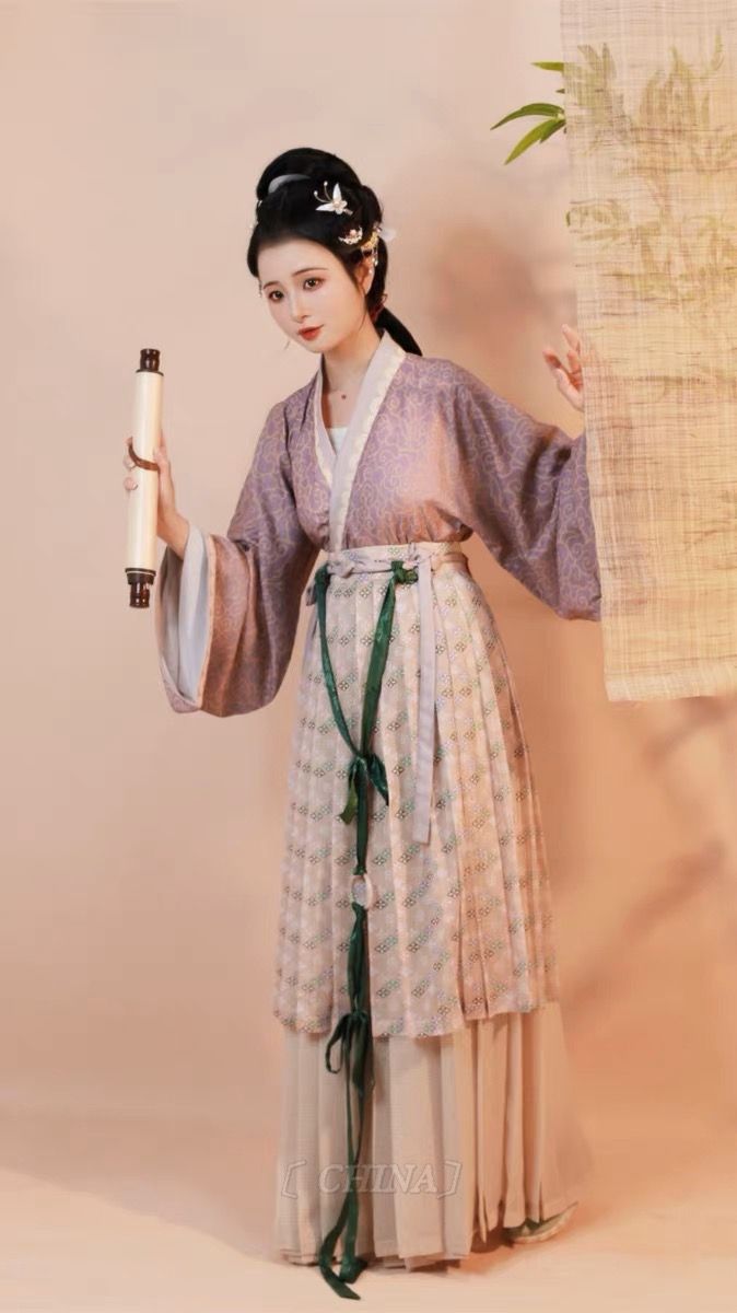 The Splendor of Hanfu Women:Noble Concubines of the Northern and Southern Dynasties The Splendor of Hanfu Women:Noble Concubines of the Northern and Southern Dynasties