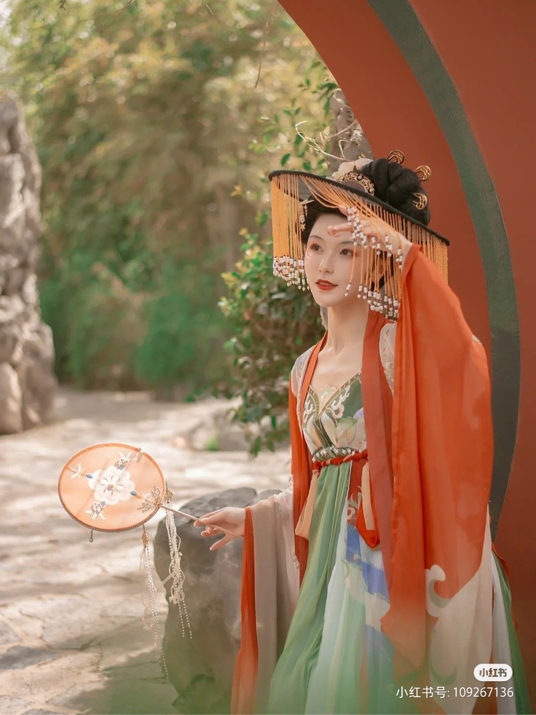 White Element Hanfu:A Journey Through Traditional Elegance White Element Hanfu:A Journey Through Traditional Elegance