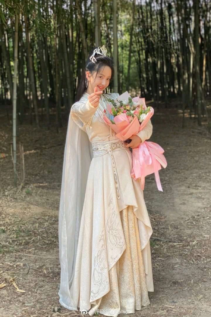 Chinese-Style Childrens Tang Suit and Hanfu Fashion:A Cultural Journey Chinese-Style Childrens Tang Suit and Hanfu Fashion:A Cultural Journey