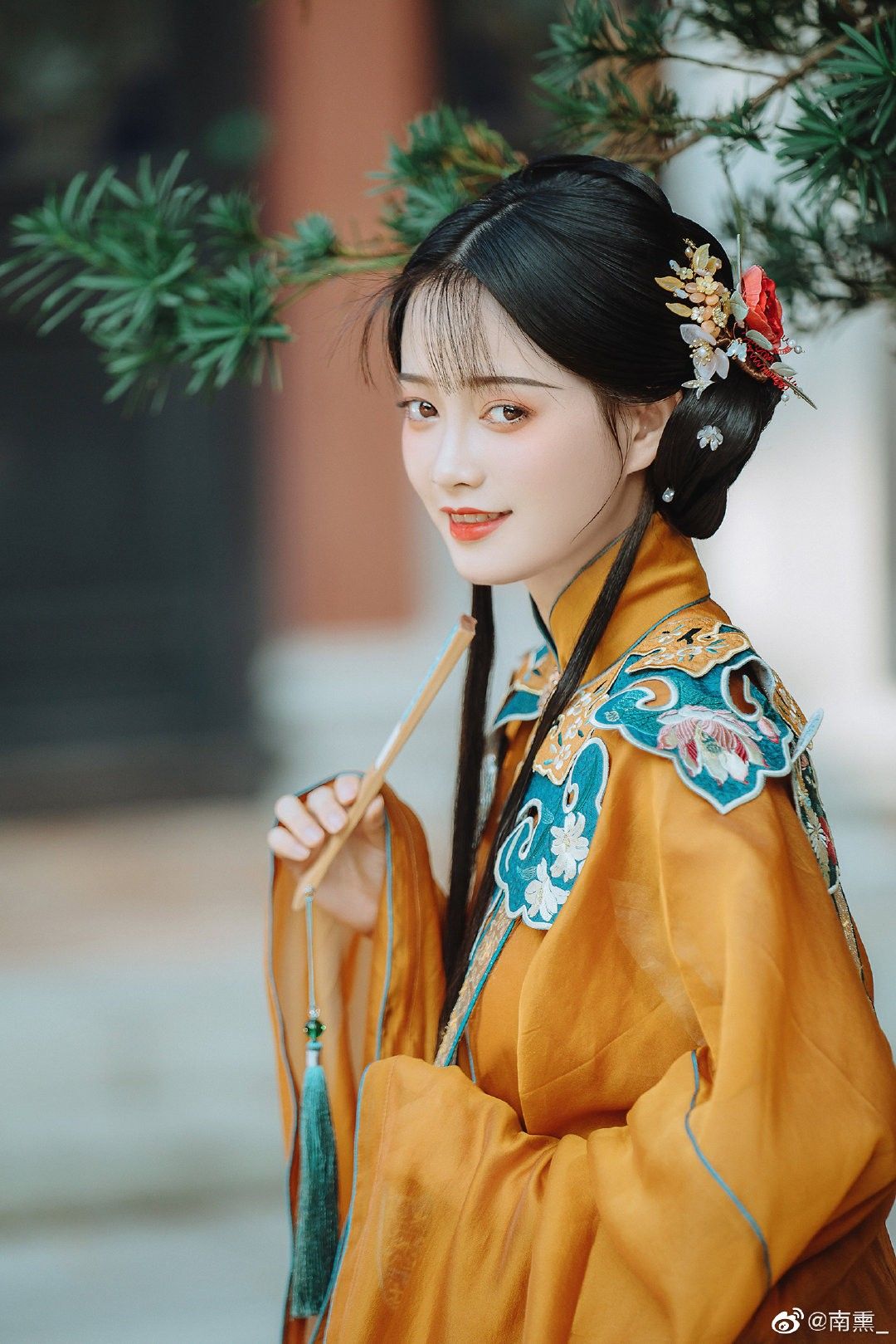 White Qipao Skirt:A Tale of Elegance and Tradition White Qipao Skirt:A Tale of Elegance and Tradition