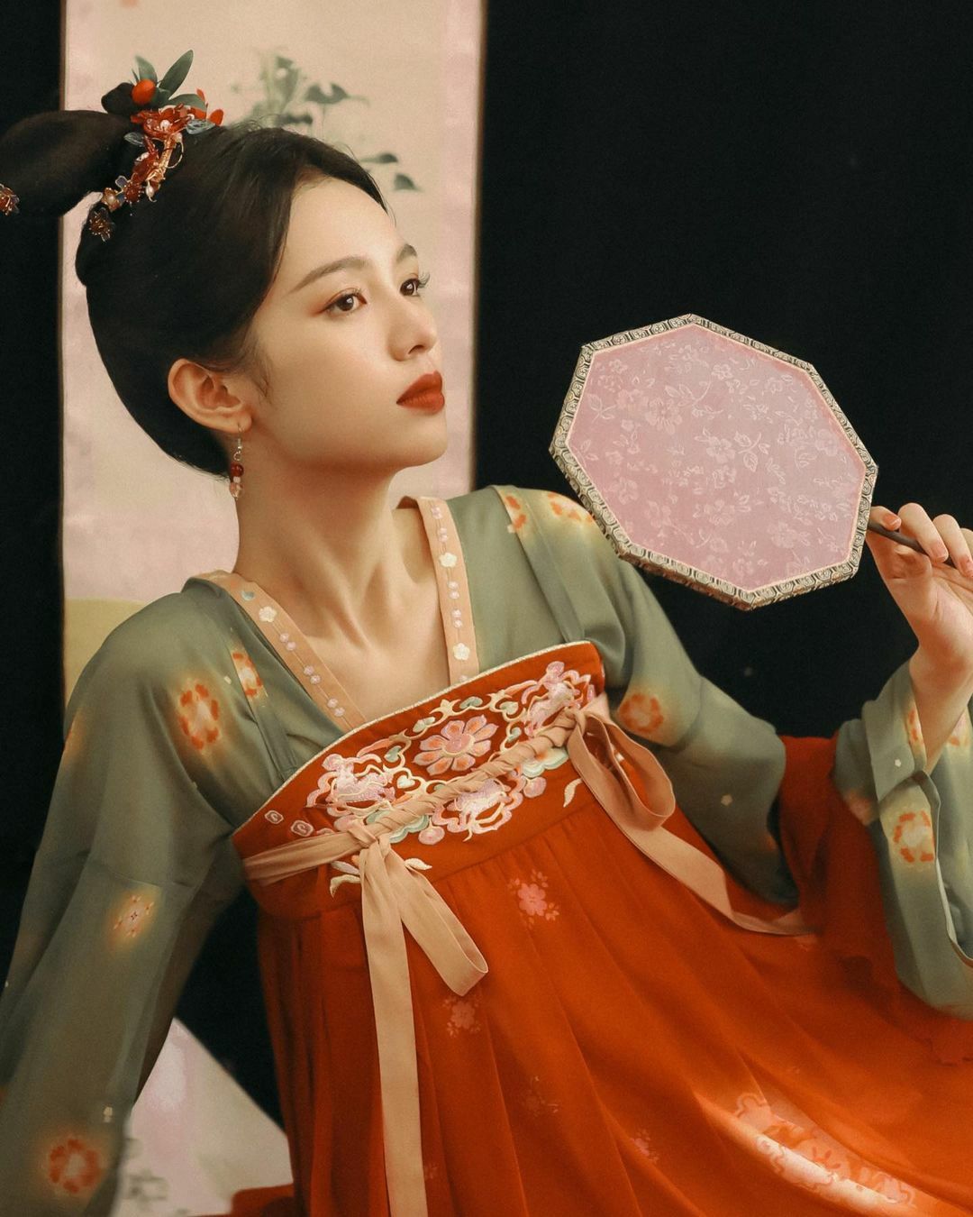 The Ethereal Charm of Golden Yellow Hanfu Straps:A Journey into Traditional Chinese Beauty The Ethereal Charm of Golden Yellow Hanfu Straps:A Journey into Traditional Chinese Beauty