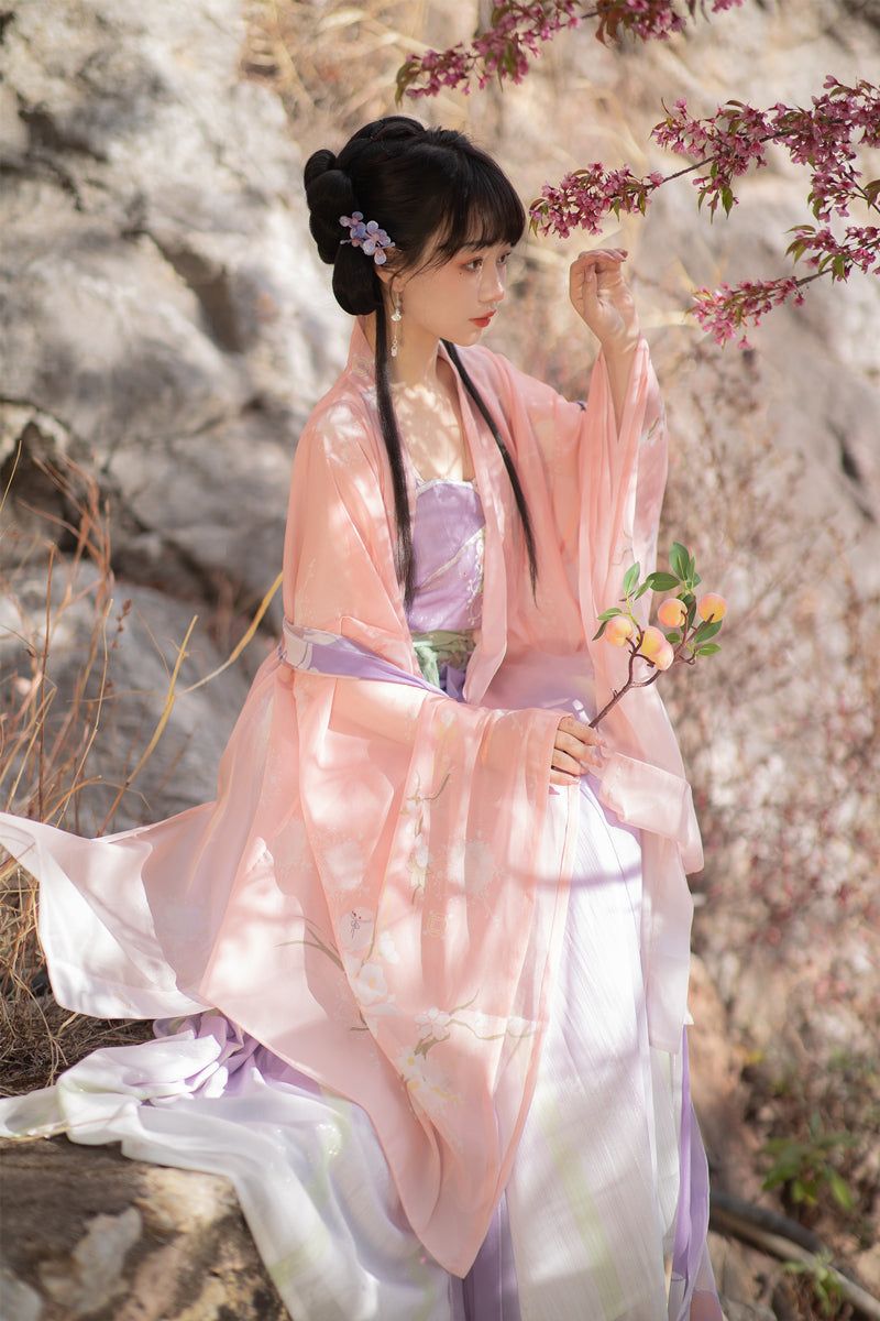 Zifei Fish Original Hanfu:The Essence of Traditional Chinese Fashion Zifei Fish Original Hanfu:The Essence of Traditional Chinese Fashion