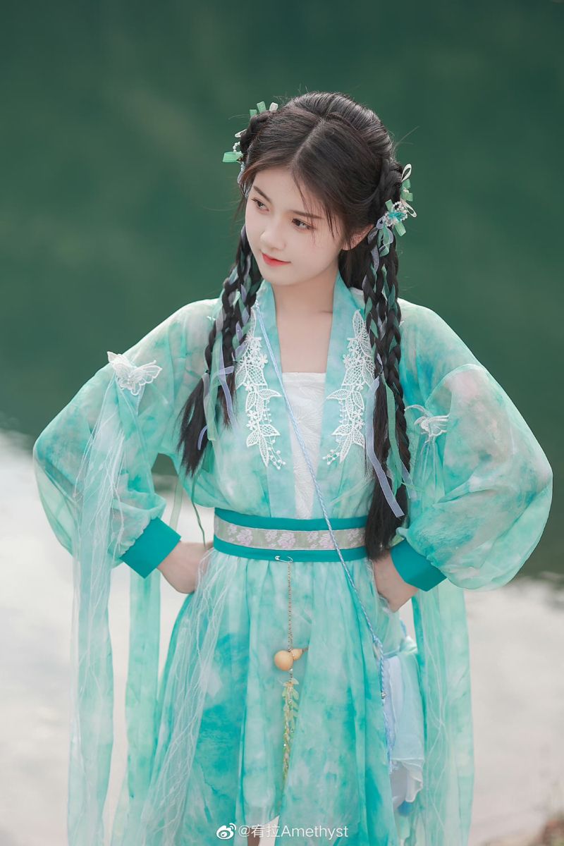 Plus-Size Zhide Golden Flower Horse-Face Skirt:A Blend of Tradition and Elegance Plus-Size Zhide Golden Flower Horse-Face Skirt:A Blend of Tradition and Elegance