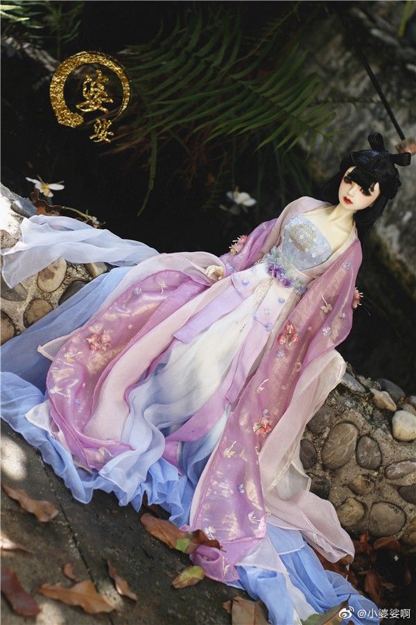 Spring Hanfu Dress for Little Girls:Chinese-Style Elegance in a New Light Spring Hanfu Dress for Little Girls:Chinese-Style Elegance in a New Light