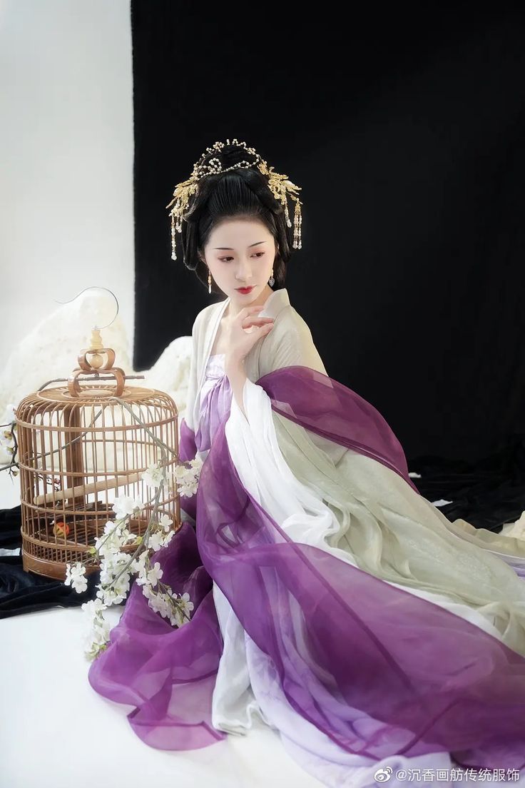 汉服女古风中学生 汉服女古风中学生