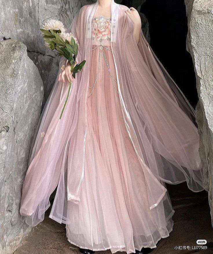 Mo Chen Yan Yu Original Hanfu Clothing Store:A Journey into Traditional Elegance Mo Chen Yan Yu Original Hanfu Clothing Store:A Journey into Traditional Elegance