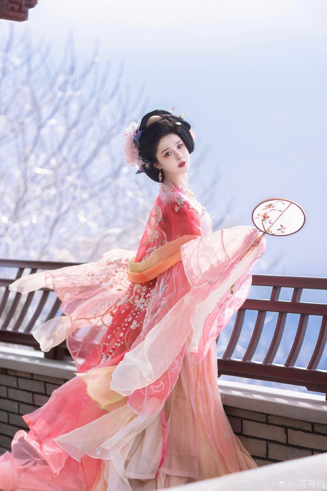 Costume Rental for the Four Scholarly Talents in Ancient Chinese Attire Costume Rental for the Four Scholarly Talents in Ancient Chinese Attire
