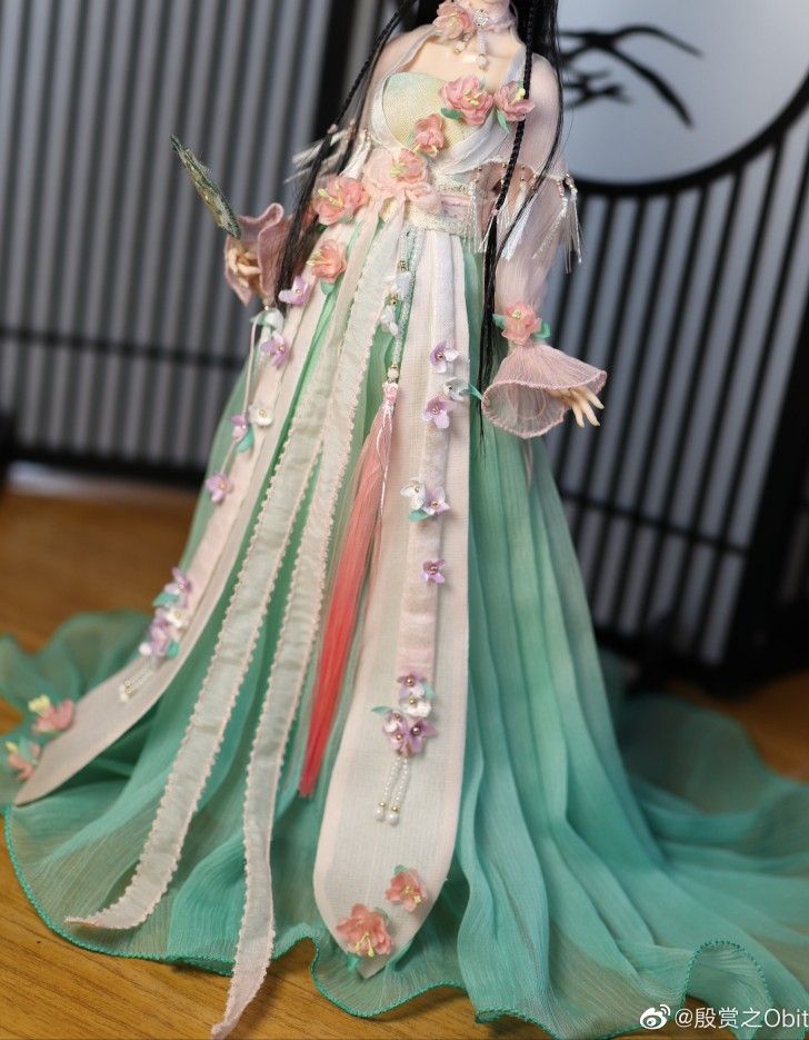 The Enchanting Charm of Girls Cheongsam Gowns:A Cultural Journey The Enchanting Charm of Girls Cheongsam Gowns:A Cultural Journey