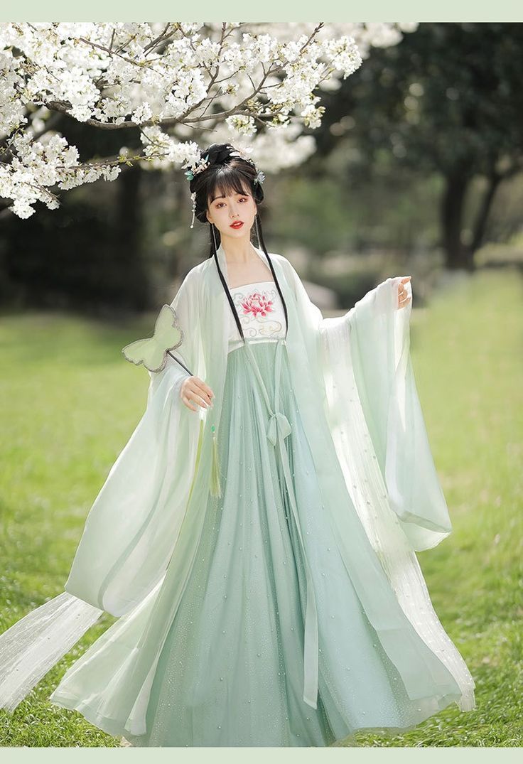 Epic Journey in the Scrolls of Shanhai:Original Hanfu Fashion Tells a Tale of Mountains and Seas Epic Journey in the Scrolls of Shanhai:Original Hanfu Fashion Tells a Tale of Mountains and Seas