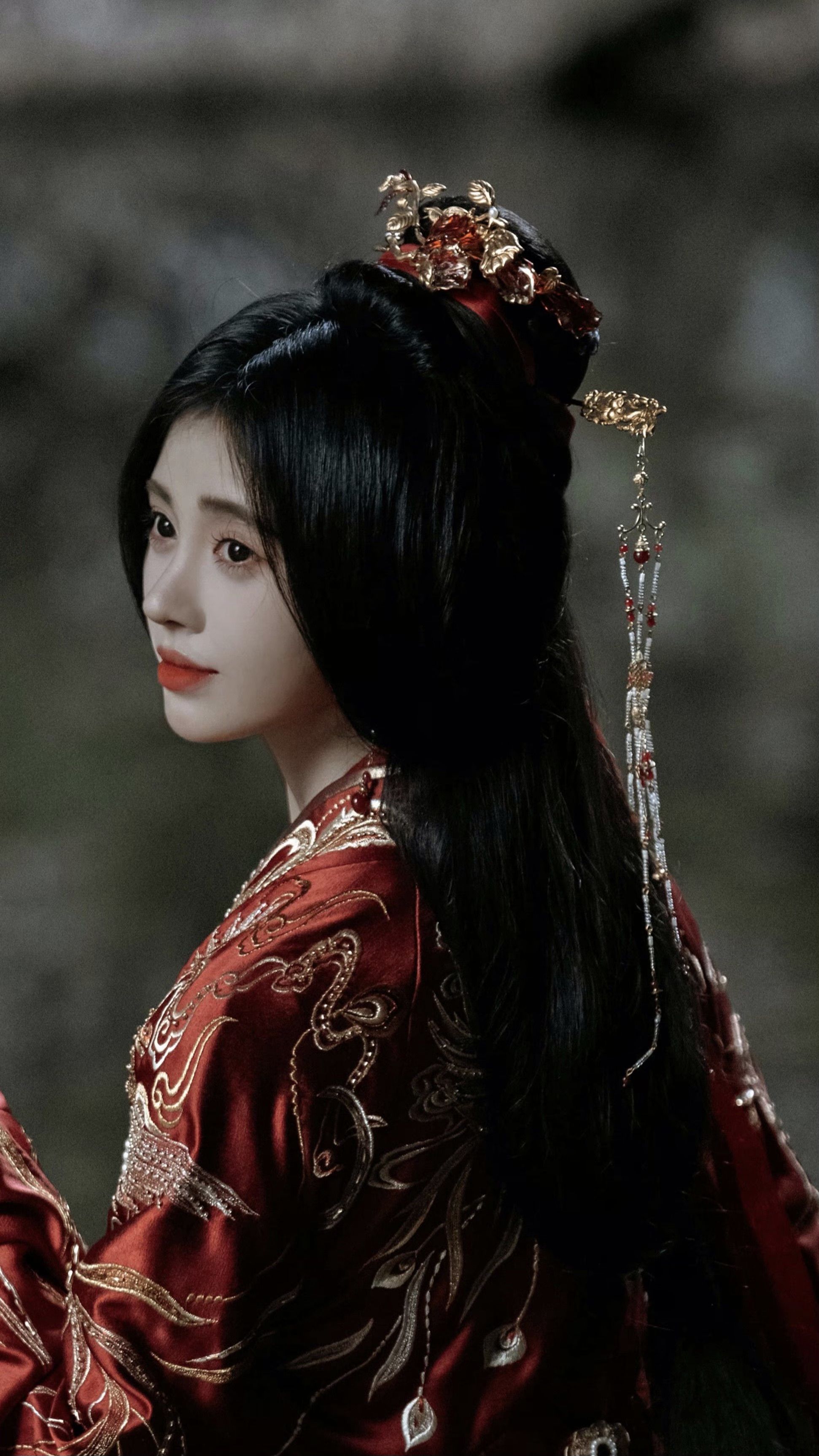 Light Green Hanfu Fashion in Winter:A Closer Look at its Charm and Elegance Light Green Hanfu Fashion in Winter:A Closer Look at its Charm and Elegance
