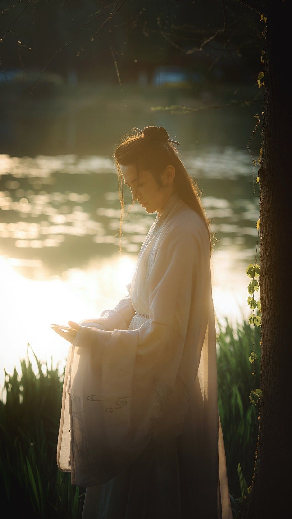 The Splendid Charm of the Mamin Skirt:A Journey into the Beauty of Traditional Chinese Dress The Splendid Charm of the Mamin Skirt:A Journey into the Beauty of Traditional Chinese Dress