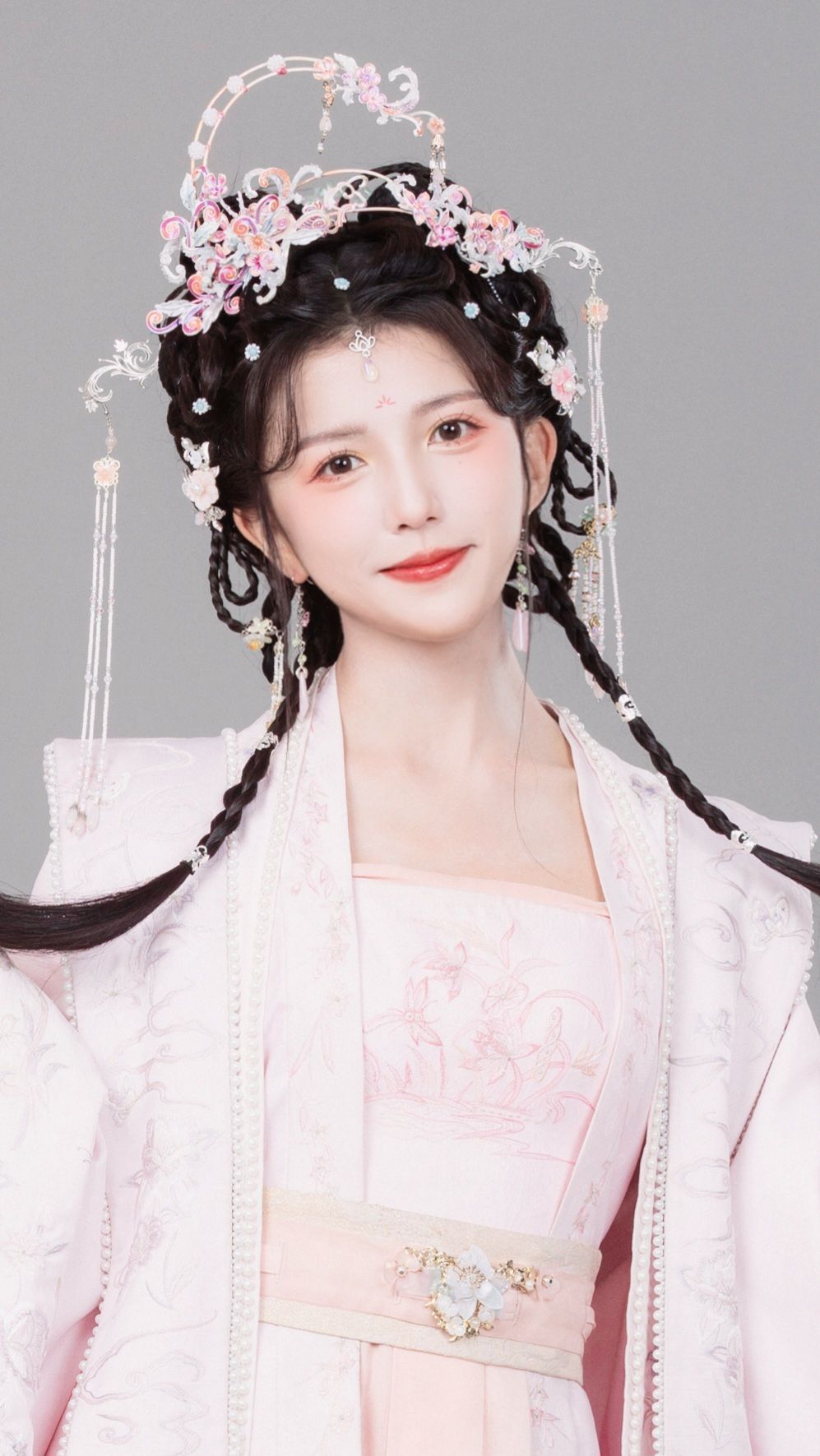 The Rise of Silings Blue Cheongsam:A Fashion Icons Evolution The Rise of Silings Blue Cheongsam:A Fashion Icons Evolution